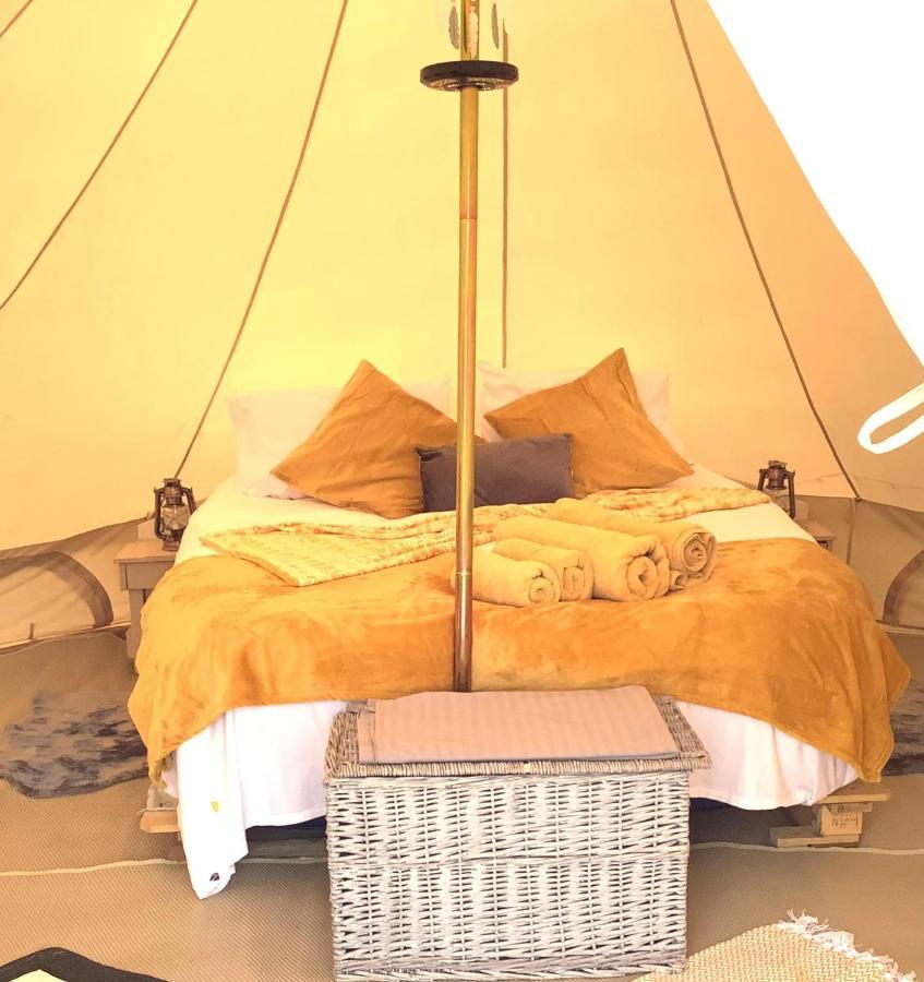 West Holme Glamping Hotel แวร์แรม ภายนอก รูปภาพ