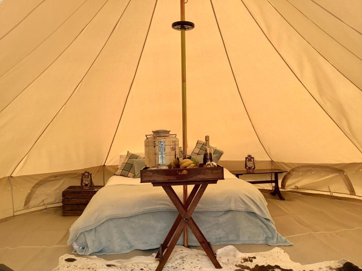 West Holme Glamping Hotel แวร์แรม ภายนอก รูปภาพ
